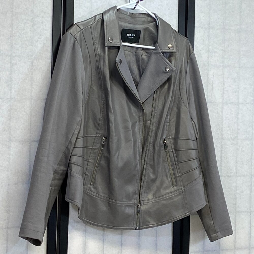 Torrid Mixed Faux Leather & Knit Zip Front Crop Moto Jacket Grey 2 Long Sleeve